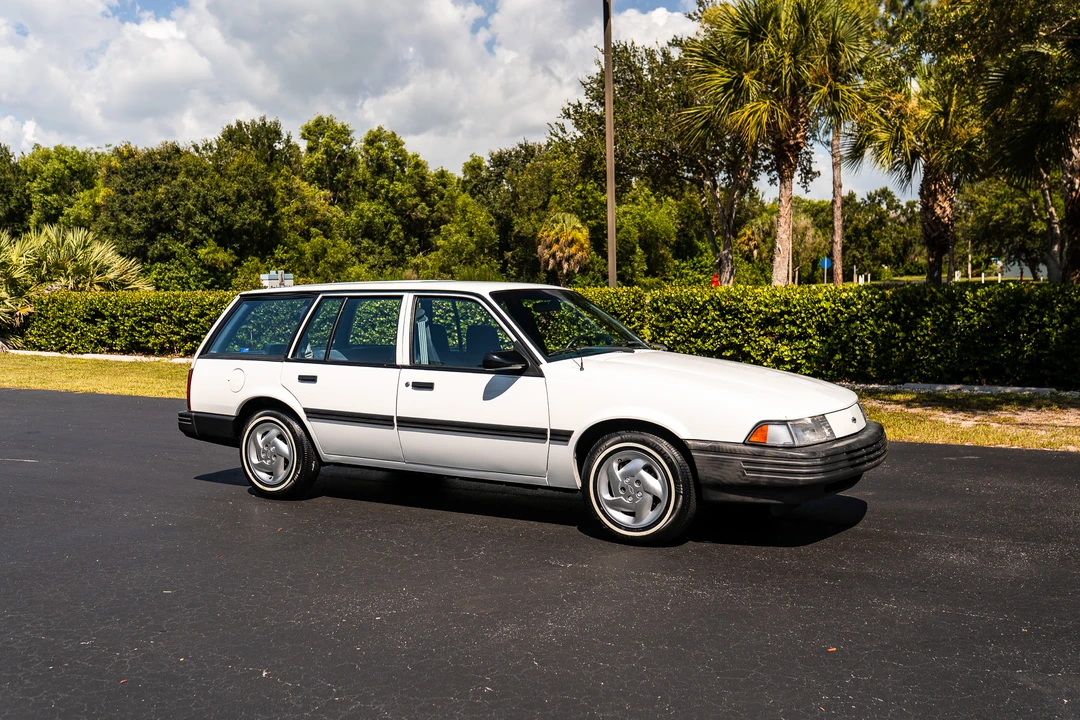 1993 Chevrolet Cavalier - Image 6 of 31