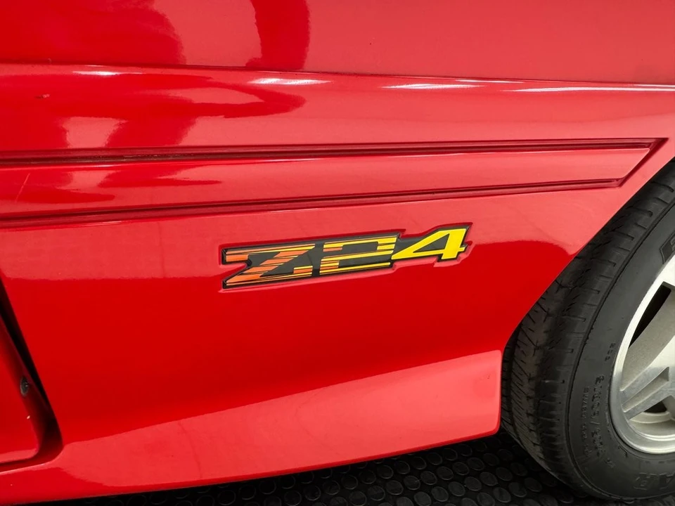 1993 Chevrolet Cavalier - Image 17 of 21