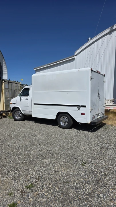 1993 Chevrolet G-Series Van - Image 2 of 5