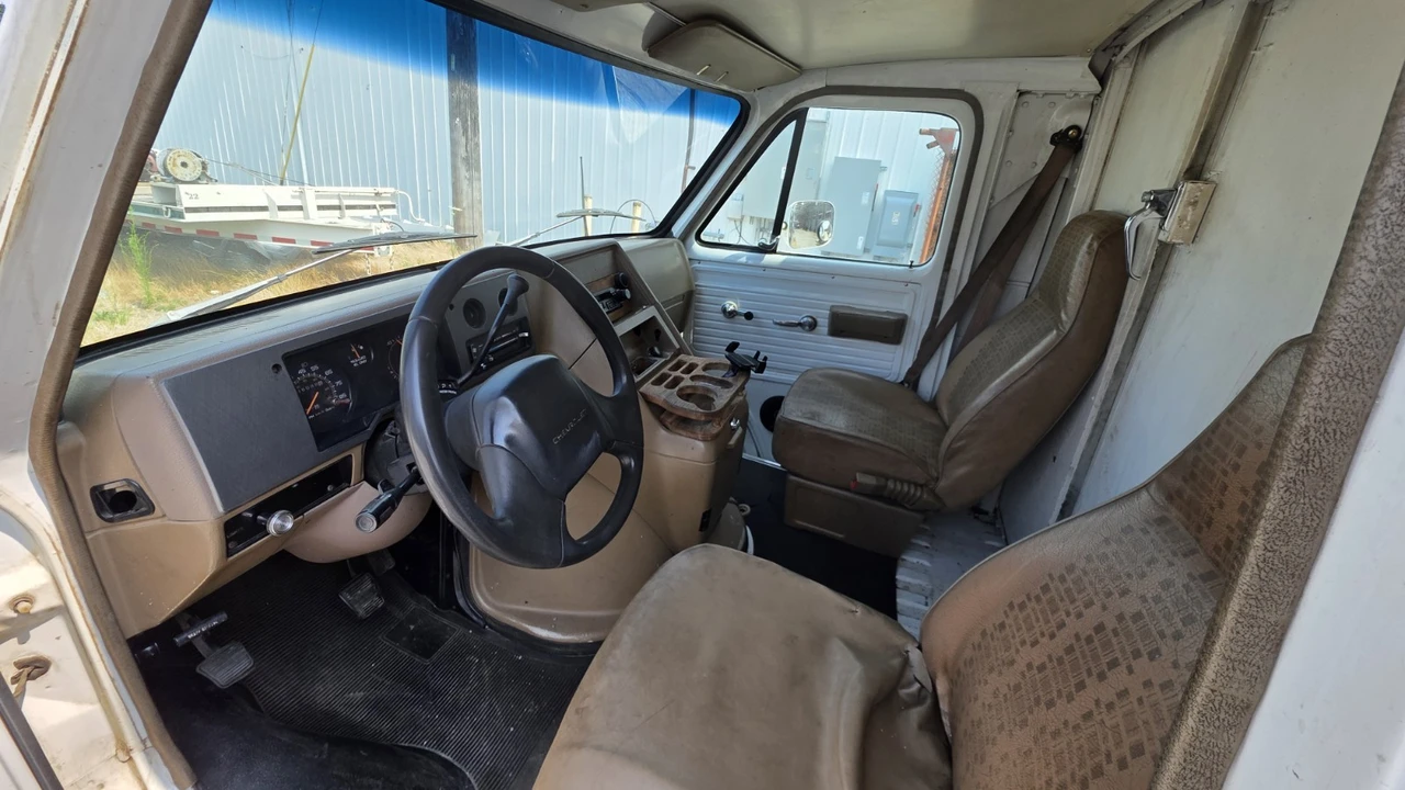 1993 Chevrolet G-Series Van - Image 5 of 5