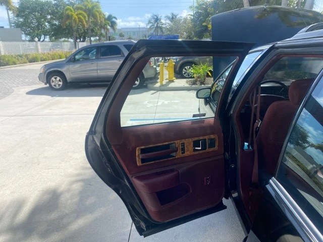 1993 Chevrolet Caprice - Image 14 of 22