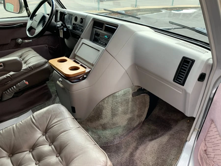 1993 Chevrolet G-Series Van - Image 5 of 9