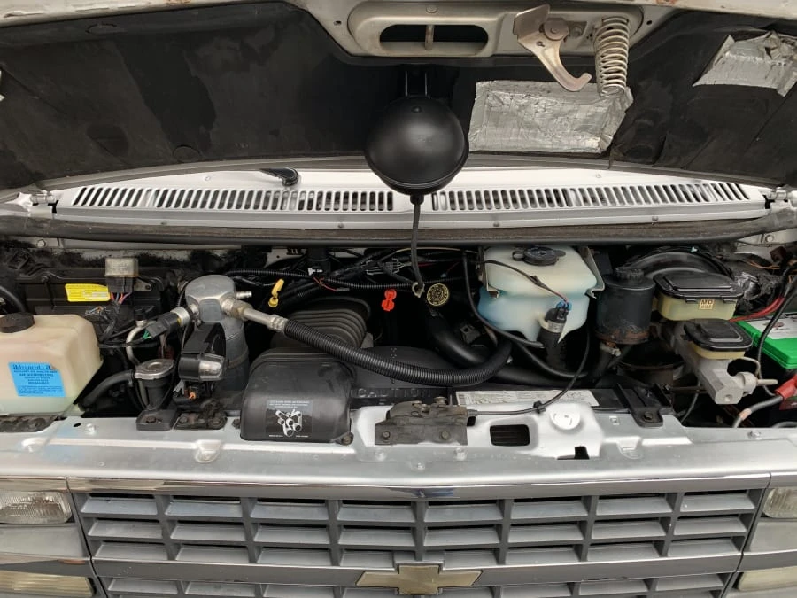 1993 Chevrolet G-Series Van - Image 6 of 9