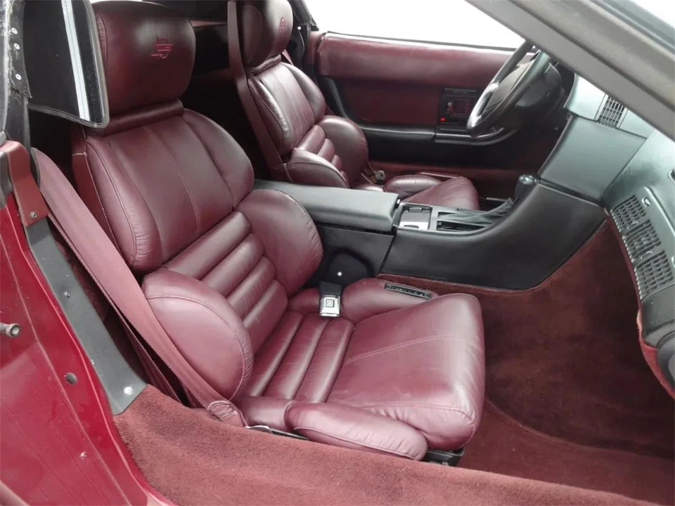 1993 Chevrolet - Image 17 of 29