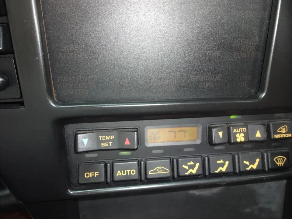 1993 Chevrolet - Image 23 of 29