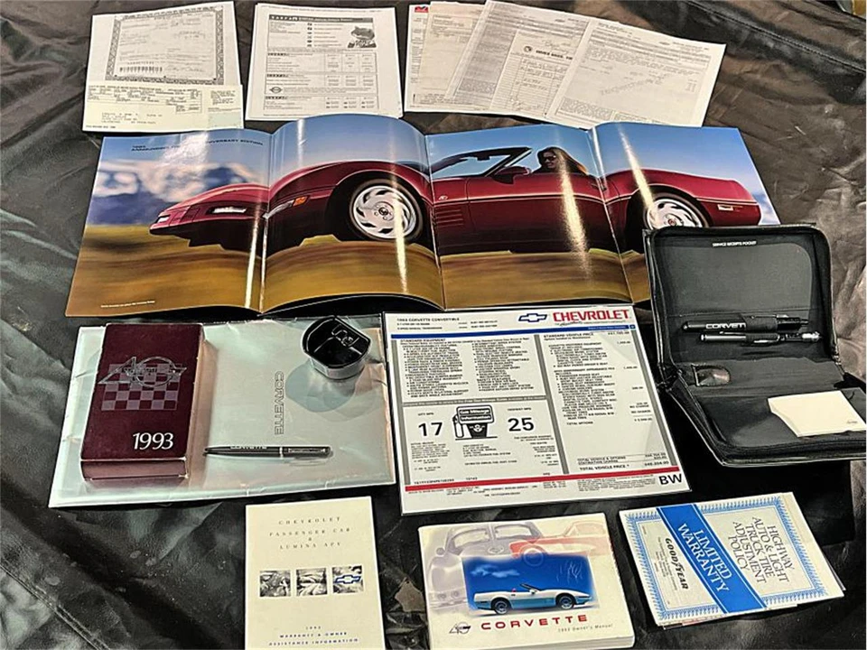 1993 Chevrolet Corvette C4 - Image 12 of 31