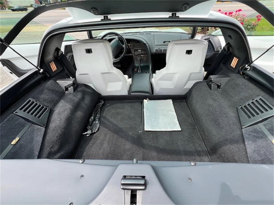 1993 Chevrolet Corvette C4 - Image 12 of 23