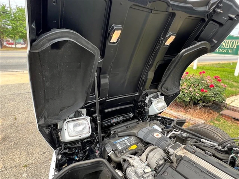 1993 Chevrolet Corvette C4 - Image 17 of 23