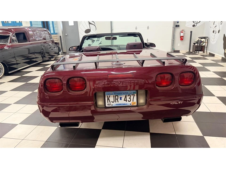 1993 Chevrolet Corvette C4 - Image 24 of 31