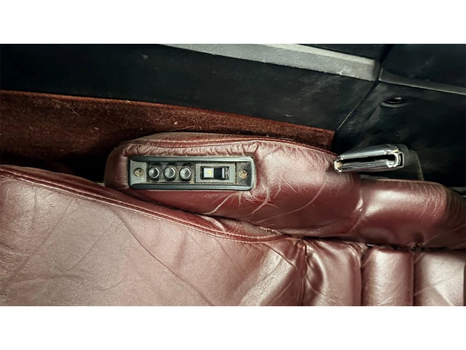 1993 Chevrolet Corvette C4 - Image 19 of 31