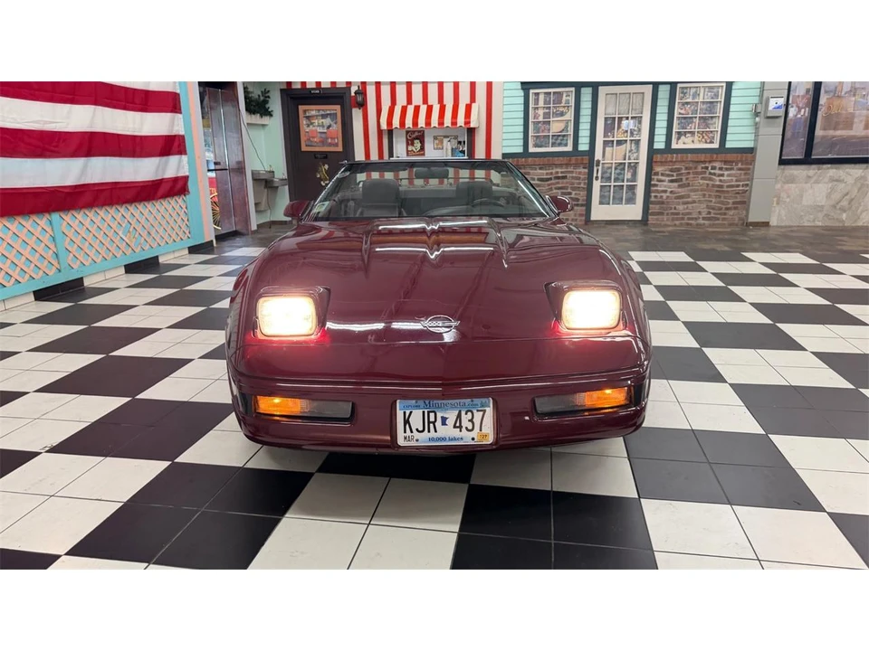 1993 Chevrolet Corvette C4 - Image 11 of 31
