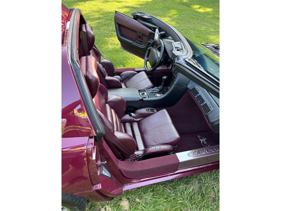 1993 Chevrolet Corvette C4 - Image 11 of 31