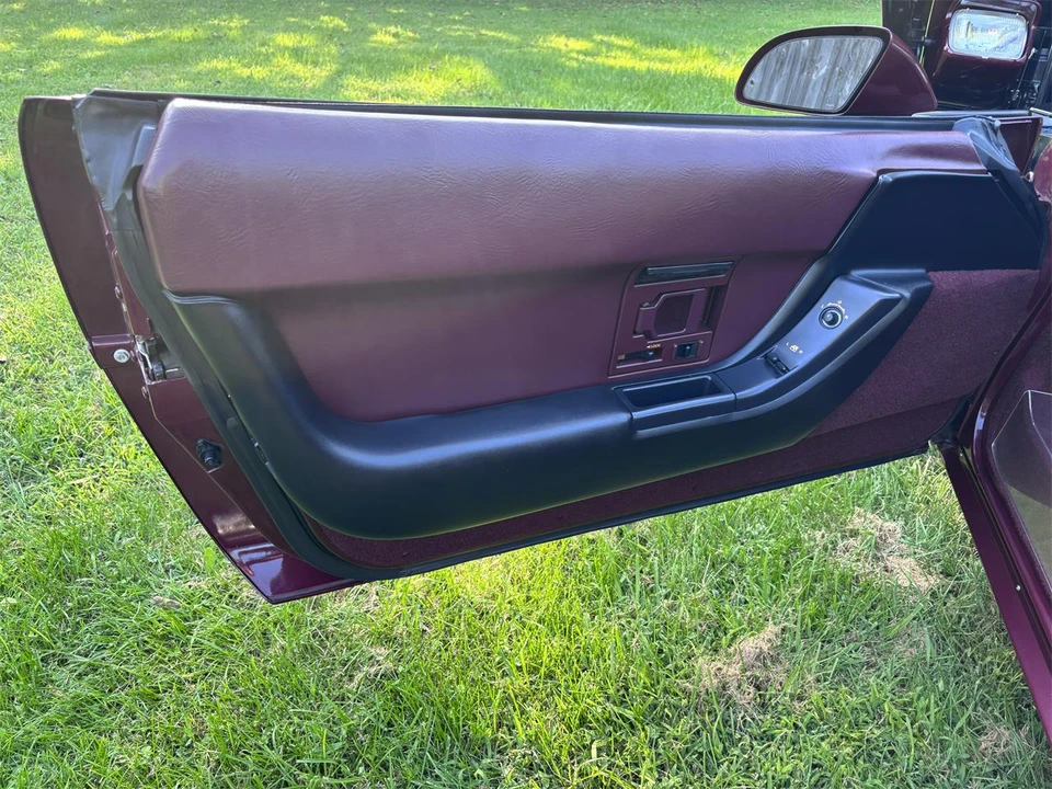 1993 Chevrolet Corvette C4 - Image 15 of 31