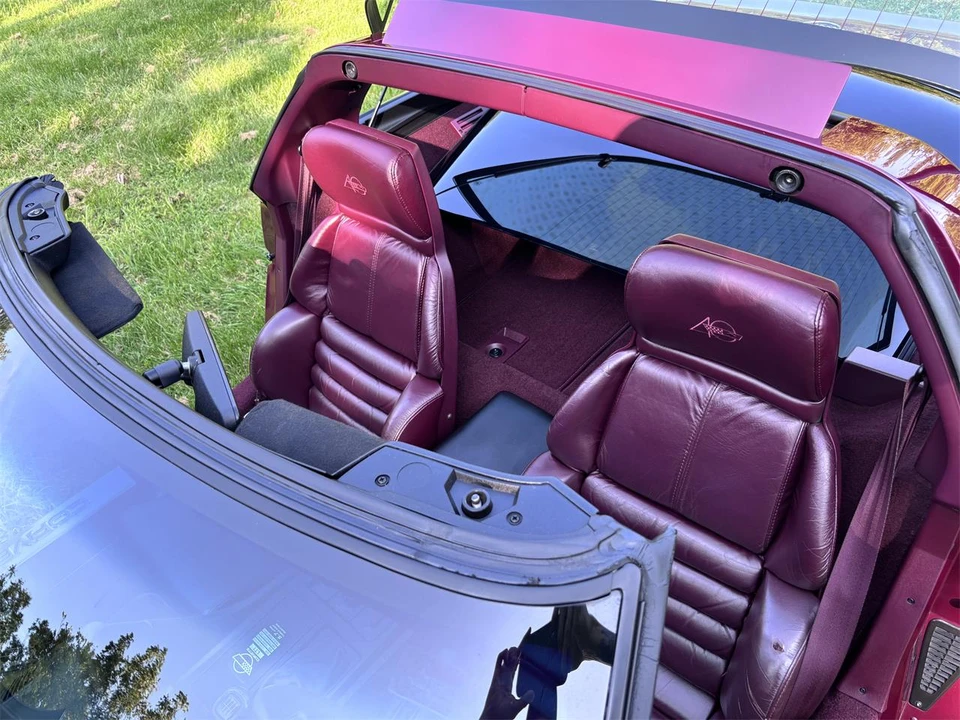 1993 Chevrolet Corvette C4 - Image 18 of 31