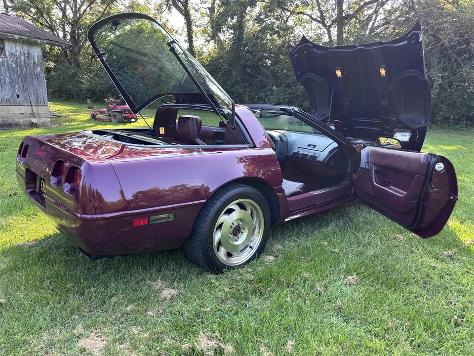 1993 Chevrolet Corvette C4 - Image 21 of 31