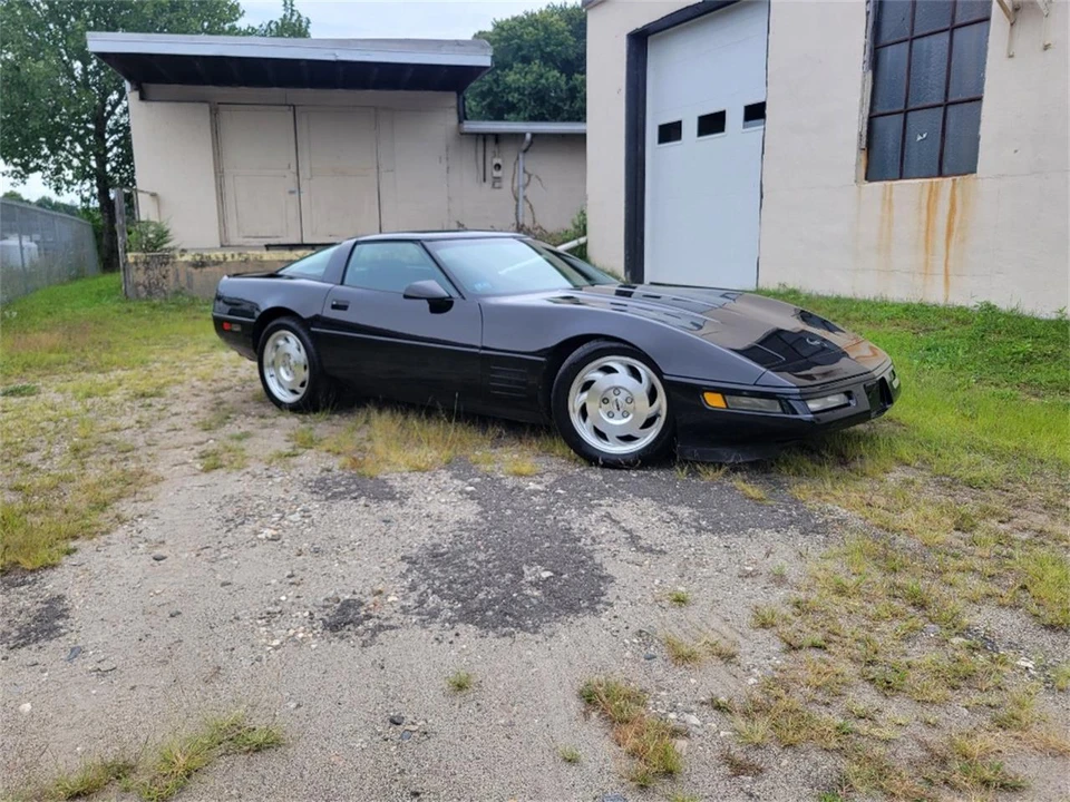 1993 Chevrolet Corvette C4 - Image 2 of 15