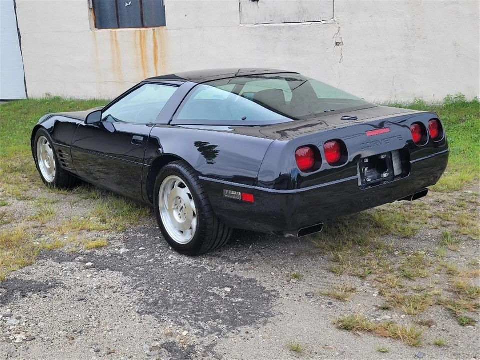 1993 Chevrolet Corvette C4 - Image 3 of 15