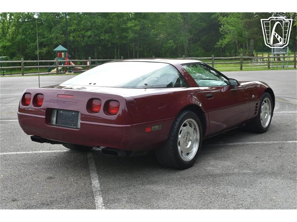 1993 Chevrolet Corvette C4 - Image 16 of 31