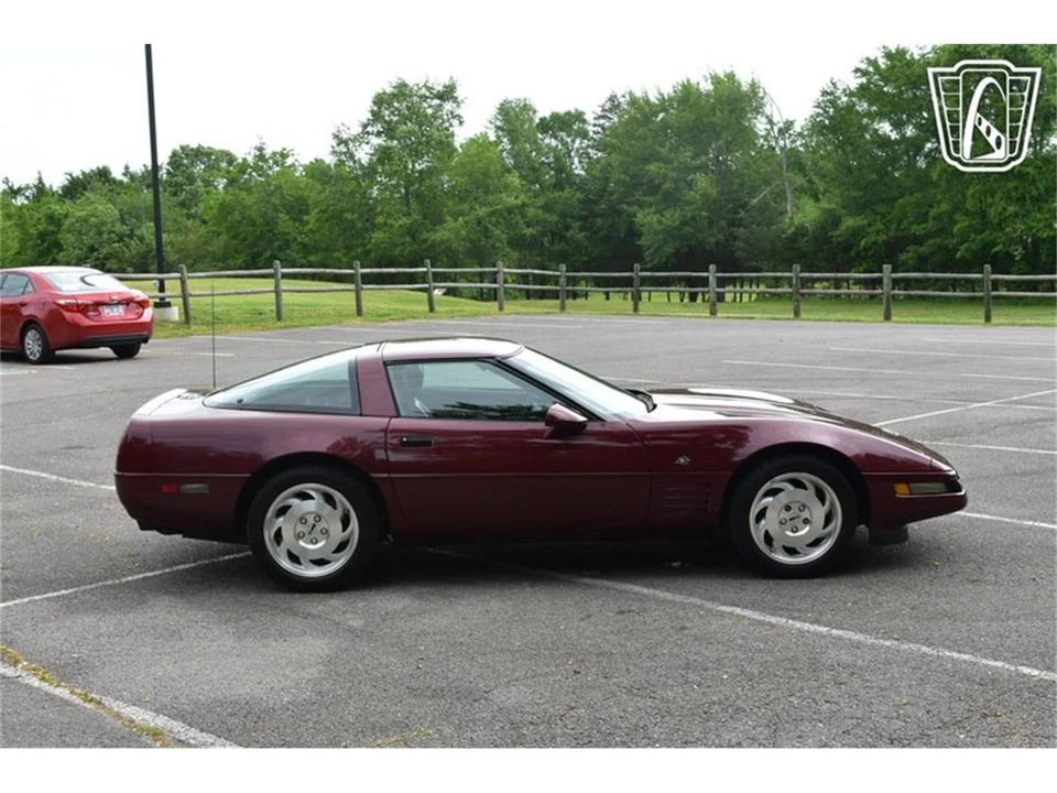 1993 Chevrolet Corvette C4 - Image 18 of 31