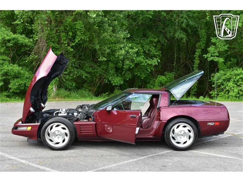 1993 Chevrolet Corvette C4 - Image 28 of 31