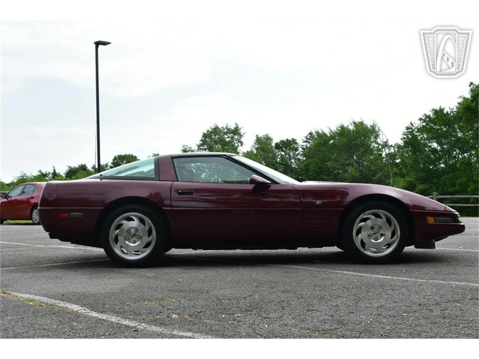 1993 Chevrolet Corvette C4 - Image 20 of 31
