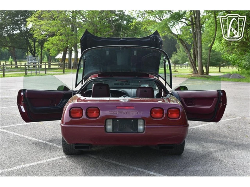 1993 Chevrolet Corvette C4 - Image 30 of 31