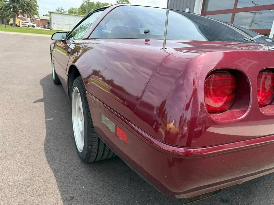 1993 Chevrolet Corvette C4 - Image 7 of 31