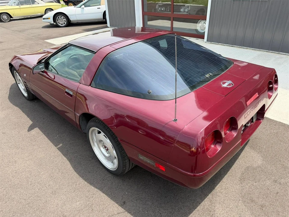 1993 Chevrolet Corvette C4 - Image 3 of 31