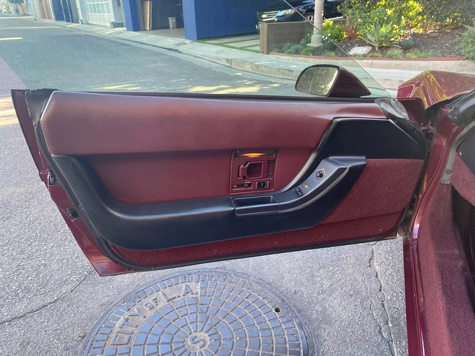 1993 Chevrolet Corvette C4 - Image 12 of 21
