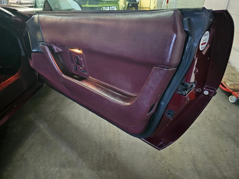 1993 Chevrolet Corvette C4 - Image 18 of 21