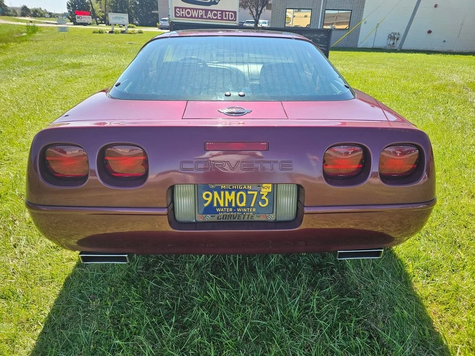 1993 Chevrolet Corvette C4 - Image 9 of 21