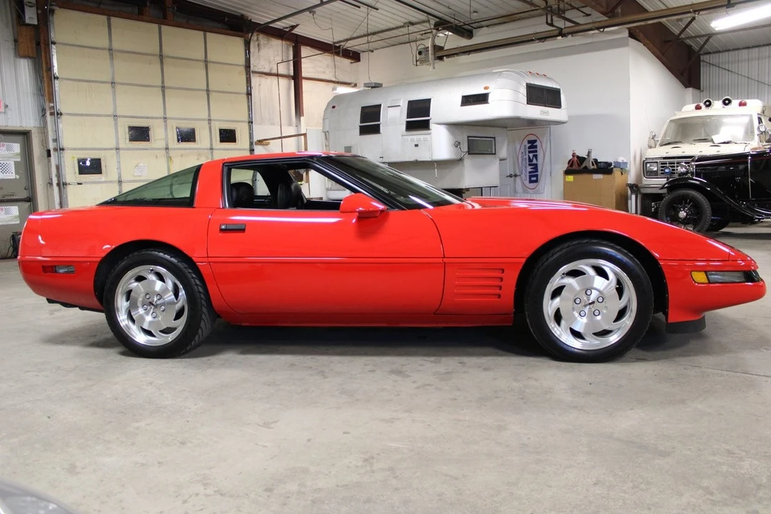 1993 Chevrolet Corvette C4 - Image 7 of 31