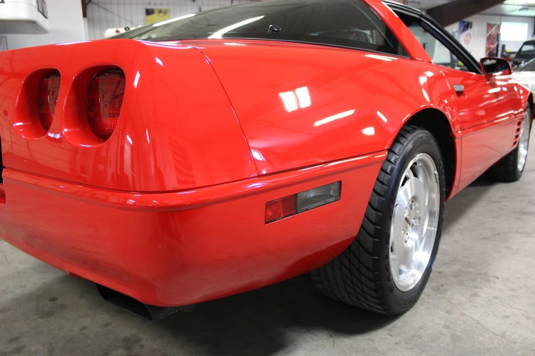1993 Chevrolet Corvette C4 - Image 13 of 31