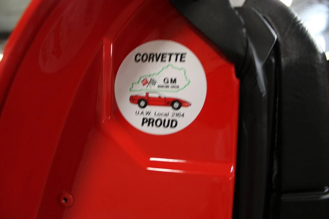 1993 Chevrolet Corvette C4 - Image 30 of 31