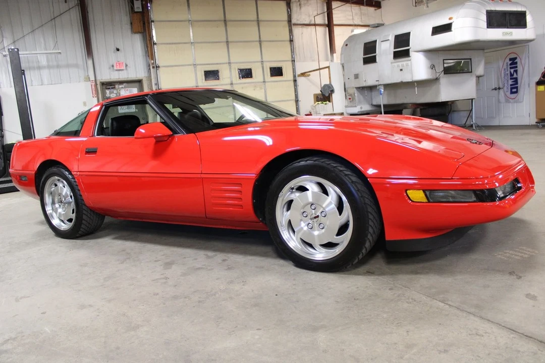 1993 Chevrolet Corvette C4 - Image 8 of 31