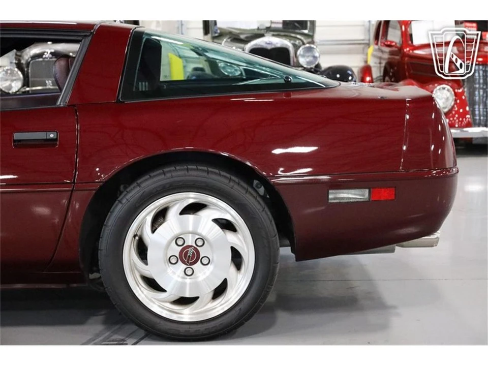 1993 Chevrolet Corvette C4 - Image 20 of 31