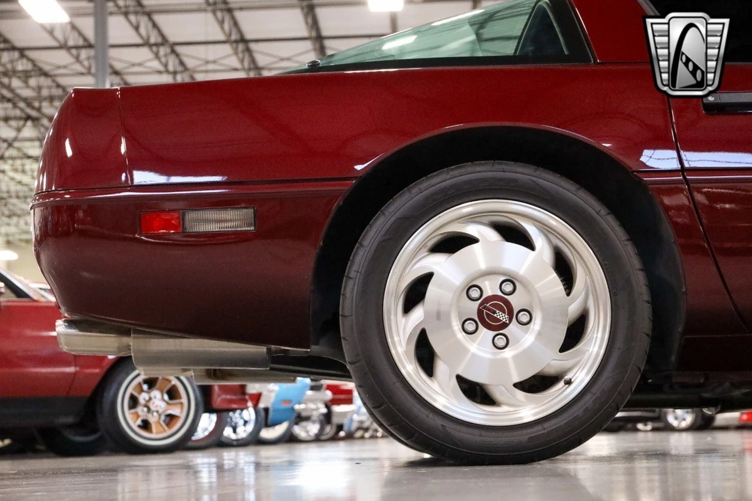 1993 Chevrolet Corvette C4 - Image 9 of 12