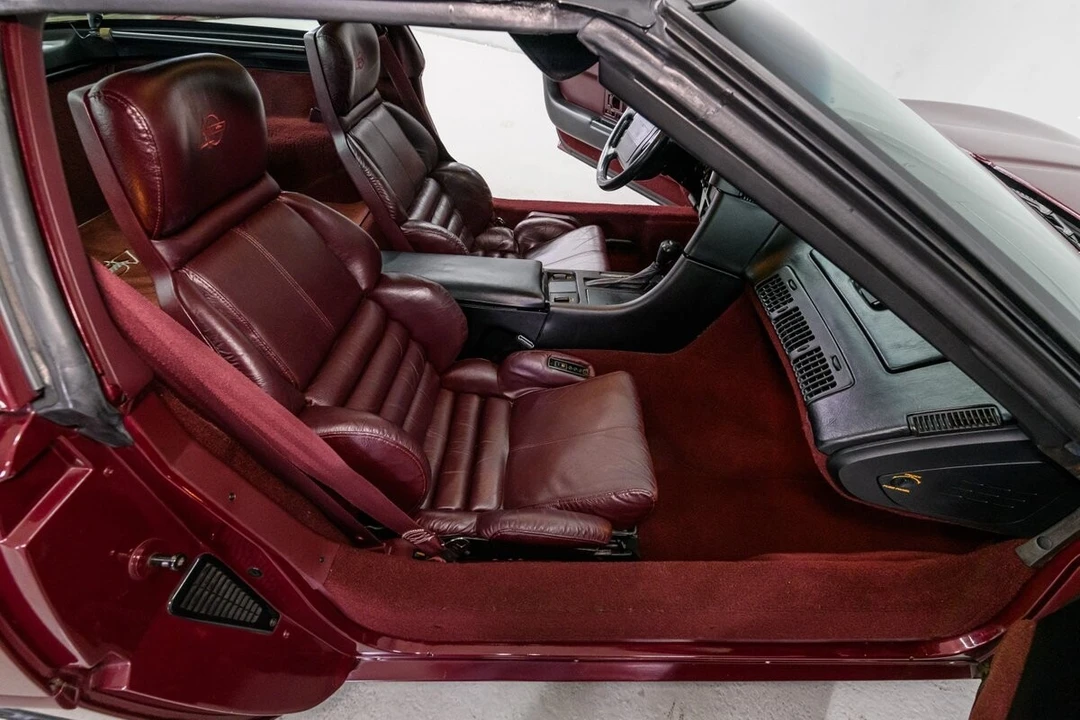 1993 Chevrolet Corvette C4 - Image 11 of 12