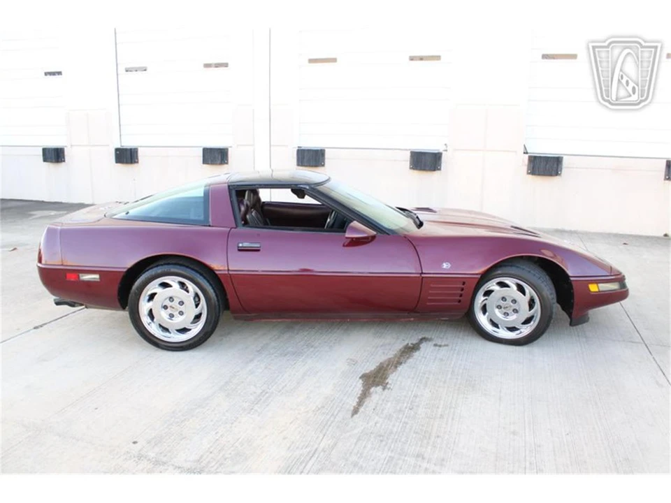 1993 Chevrolet Corvette C4 - Image 16 of 31