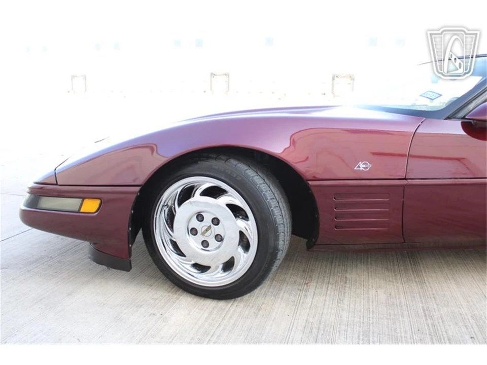 1993 Chevrolet Corvette C4 - Image 28 of 31