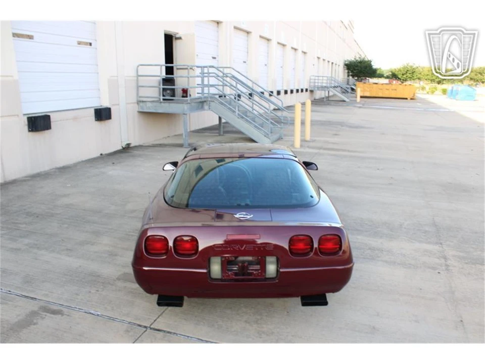 1993 Chevrolet Corvette C4 - Image 8 of 31