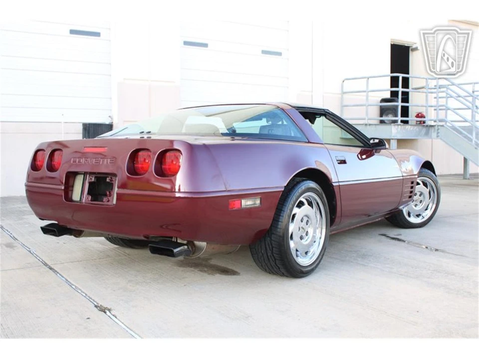 1993 Chevrolet Corvette C4 - Image 13 of 31