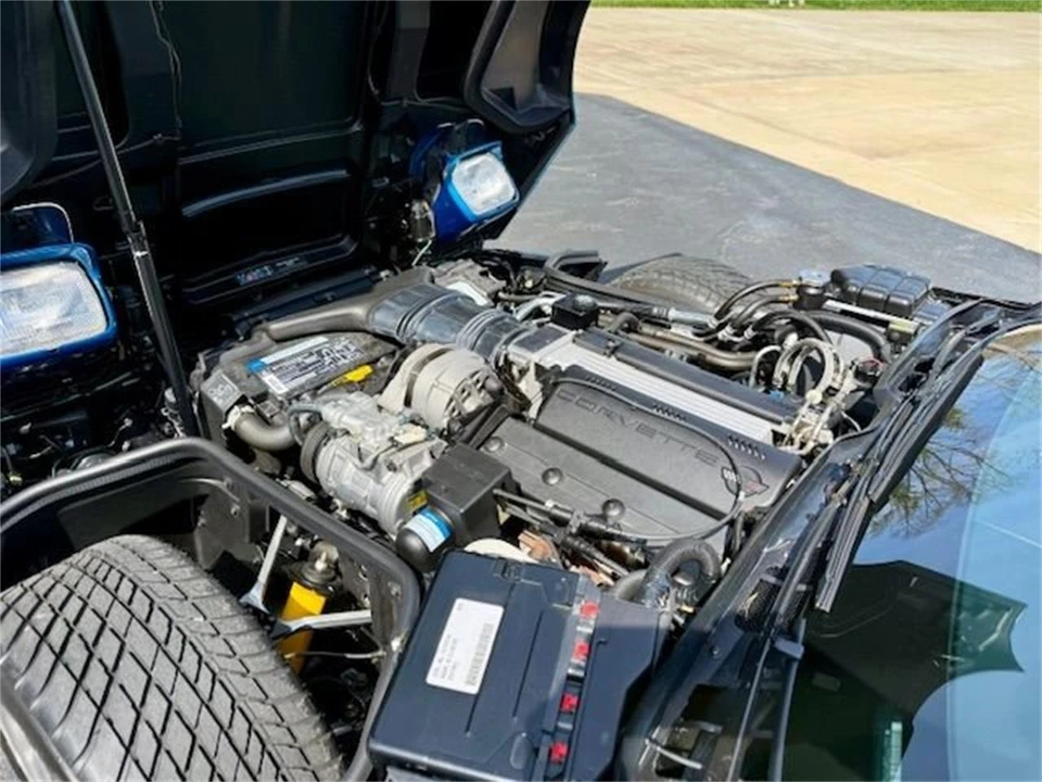 1993 Chevrolet Corvette C4 - Image 28 of 31
