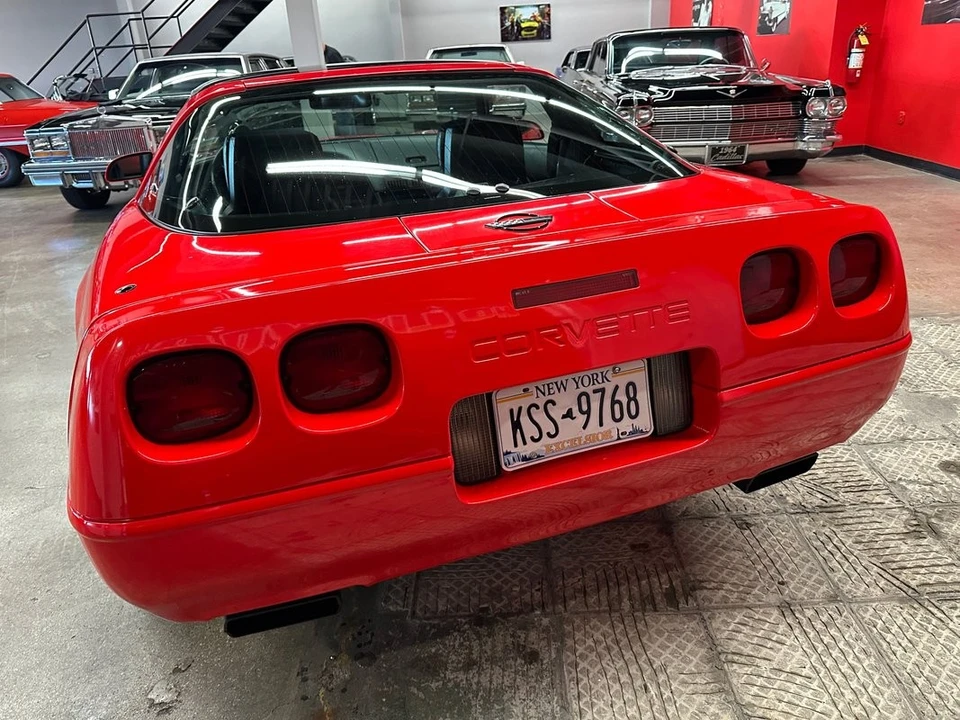 1993 Chevrolet Corvette C4 - Image 16 of 21
