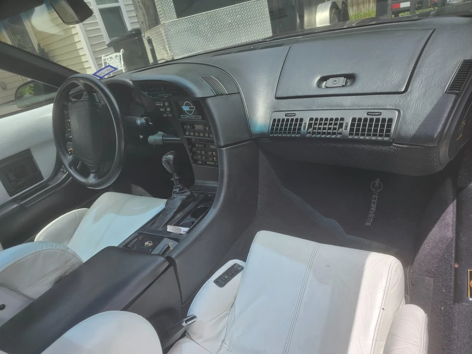 1993 Chevrolet Corvette C4 - Image 6 of 7