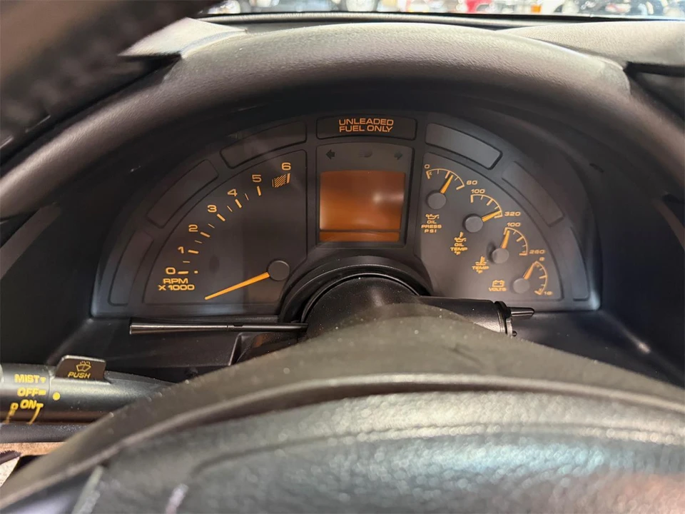 1993 Chevrolet Corvette C4 - Image 24 of 31