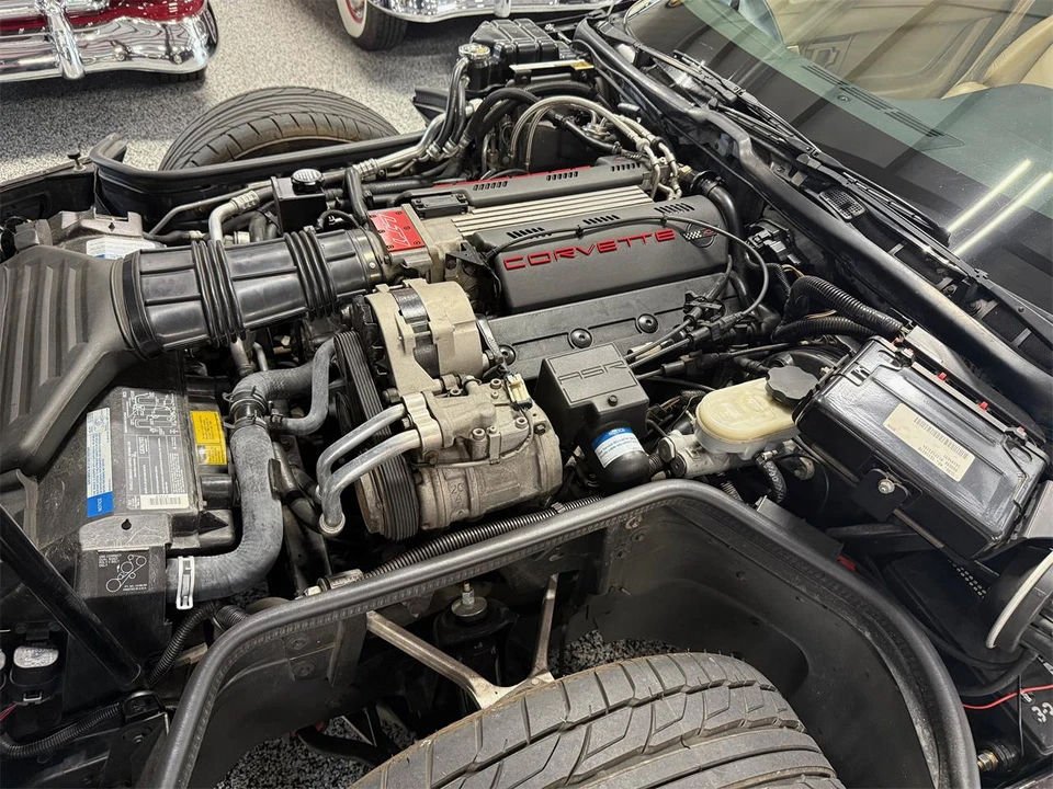 1993 Chevrolet Corvette C4 - Image 30 of 31