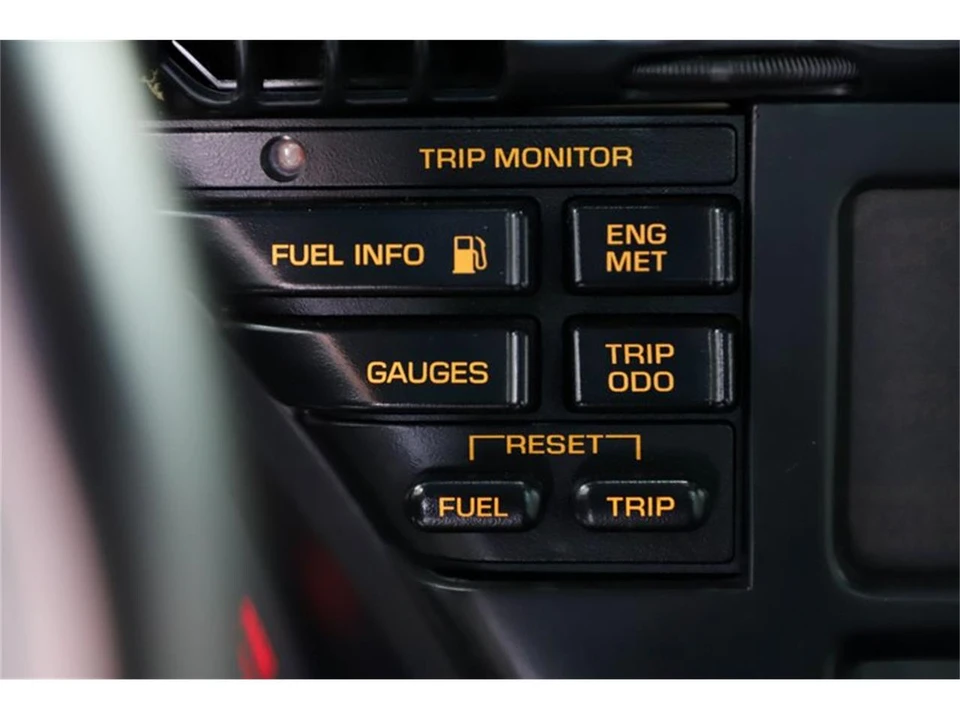 1993 Chevrolet Corvette C4 - Image 24 of 31