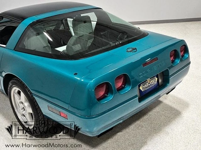 1993 Chevrolet Corvette C4 - Image 19 of 31