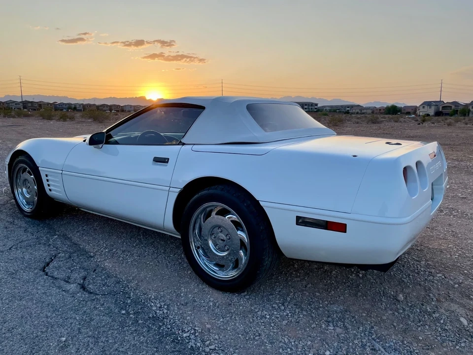 1993 Chevrolet Corvette C4 - Image 10 of 21